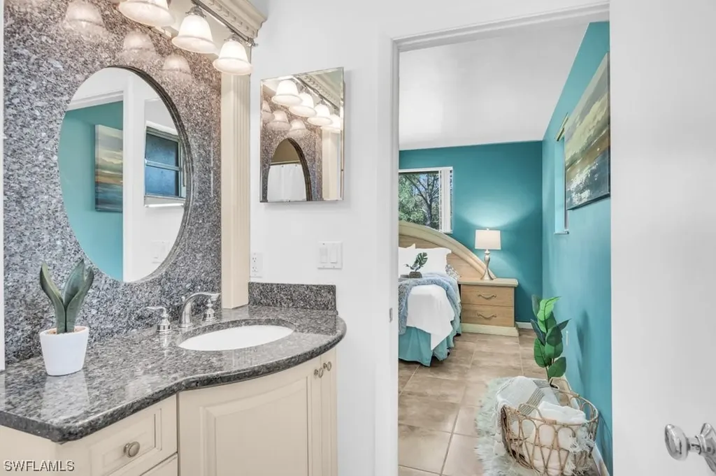 1620 Desoto Boulevard N Naples FL 34120