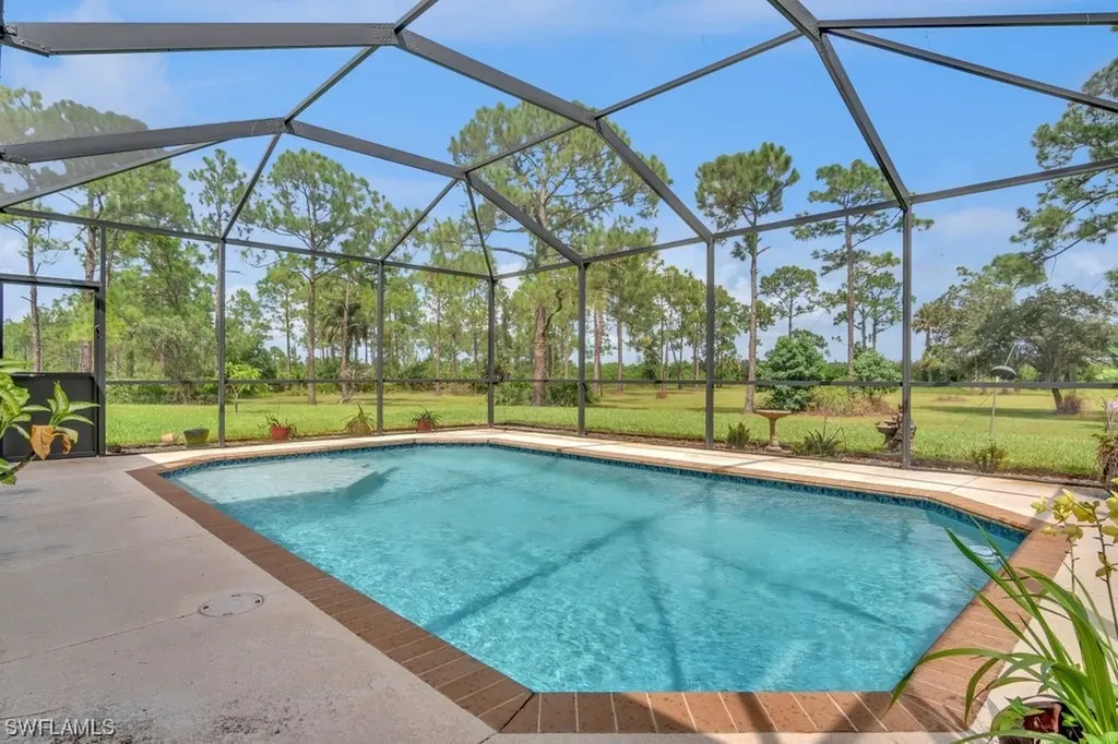 1620 Desoto Boulevard N Naples FL 34120