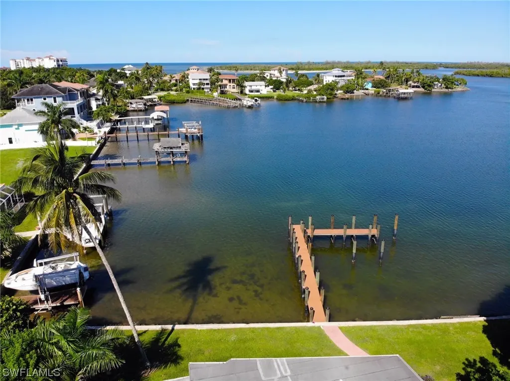 14 Hawk Street Naples FL 34113