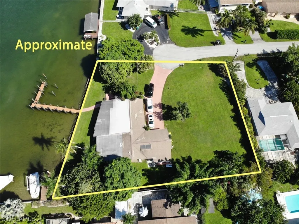 14 Hawk Street Naples FL 34113