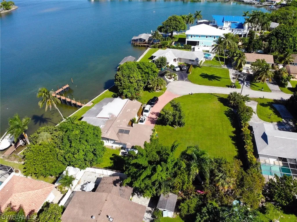 14 Hawk Street Naples FL 34113
