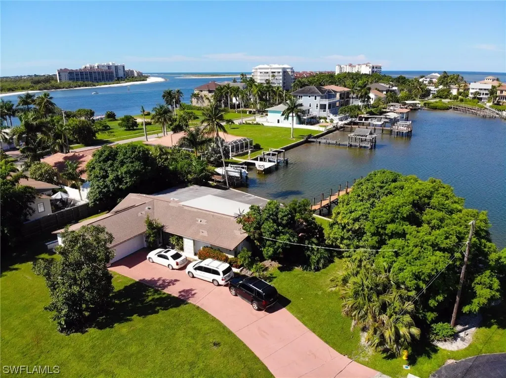 14 Hawk Street Naples FL 34113