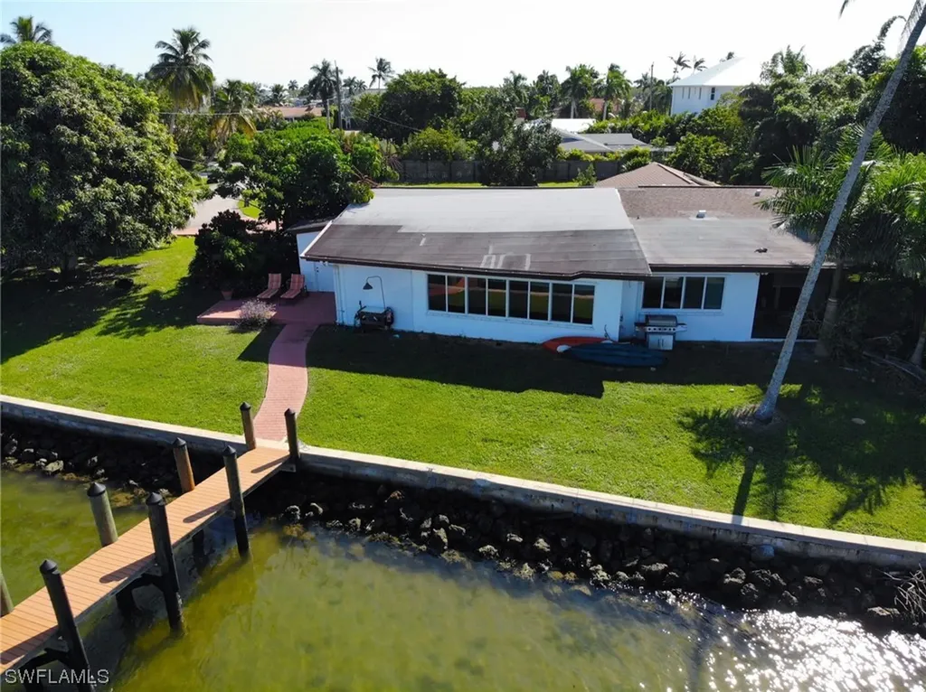 14 Hawk Street Naples FL 34113