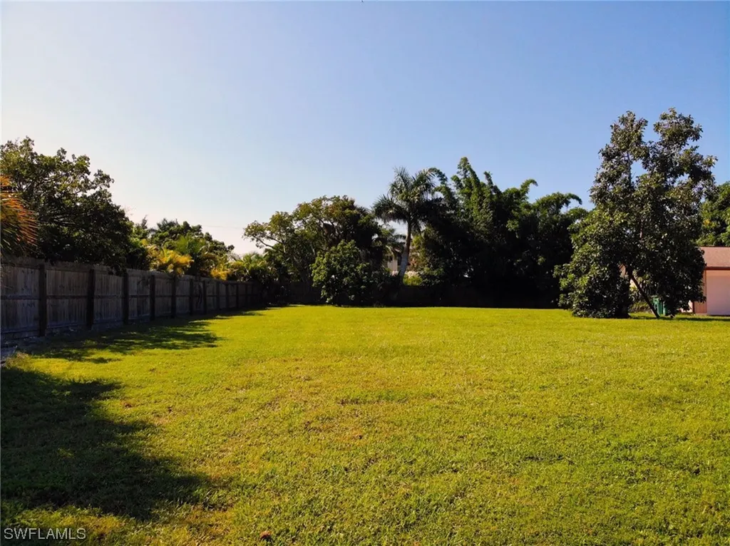 14 Hawk Street Naples FL 34113