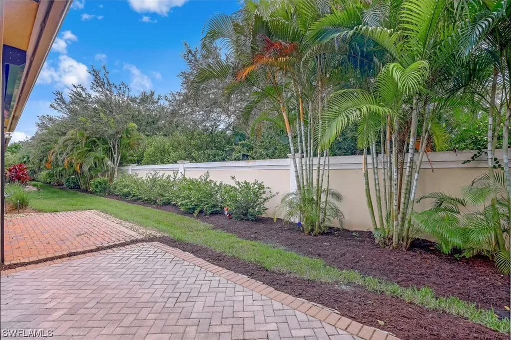 13395 Silktail Drive Naples FL 34109