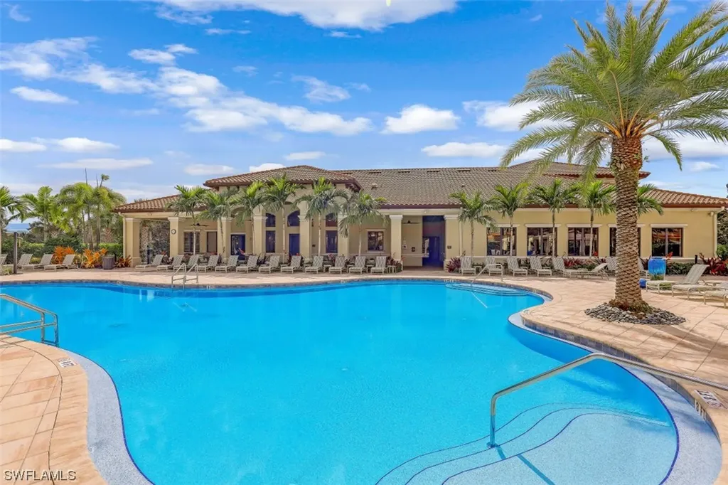 13395 Silktail Drive Naples FL 34109