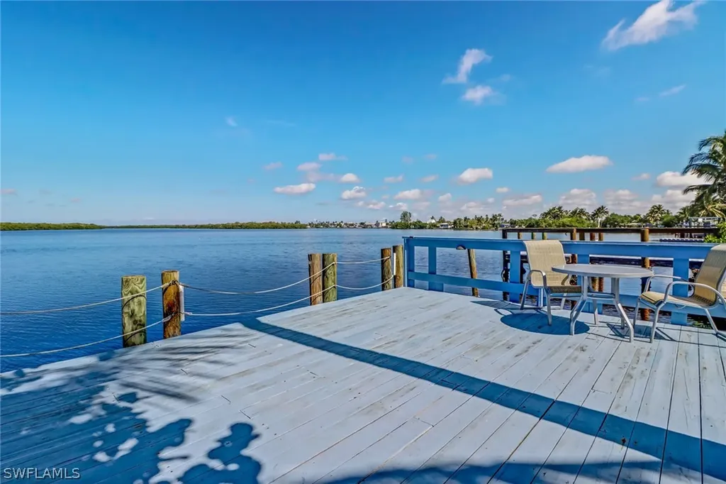 4760 Pine Island Road NW Matlacha FL 33993