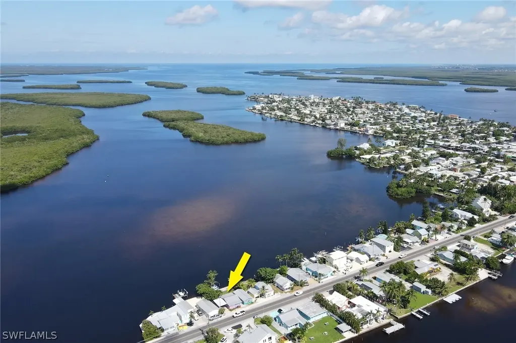 4760 Pine Island Road NW Matlacha FL 33993