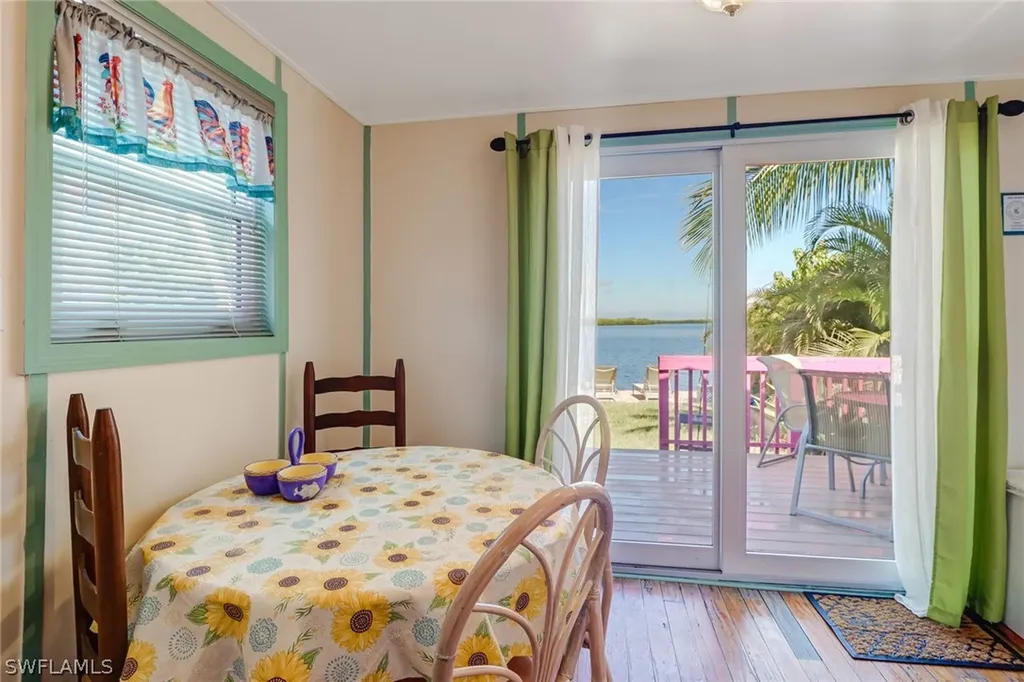 4760 Pine Island Road NW Matlacha FL 33993