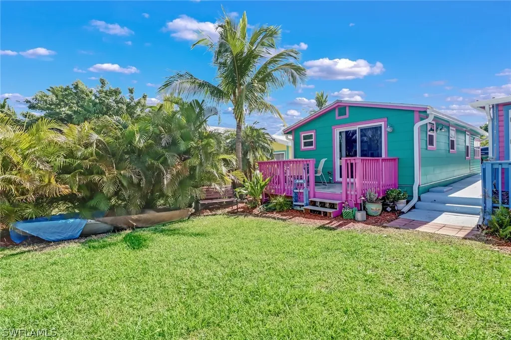 4760 Pine Island Road NW Matlacha FL 33993