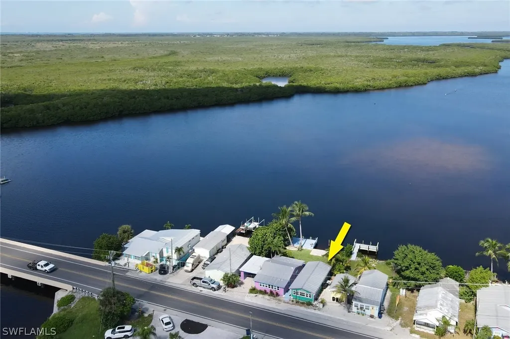4760 Pine Island Road NW Matlacha FL 33993