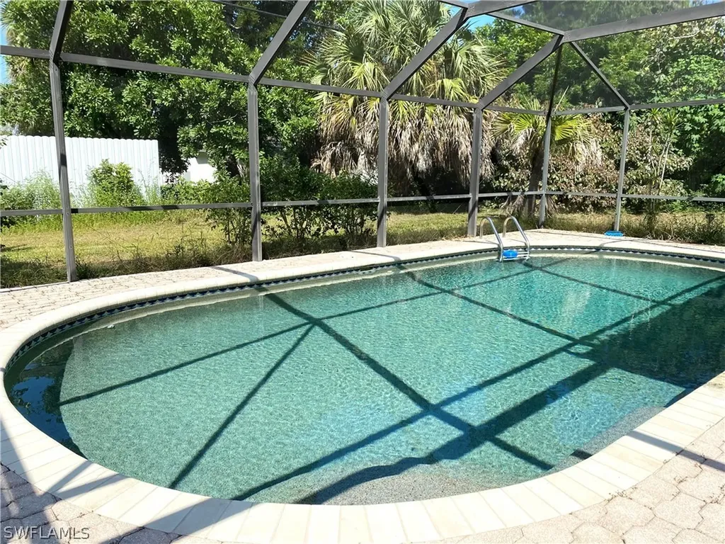 1305 SE 26th Terrace Cape Coral FL 33904