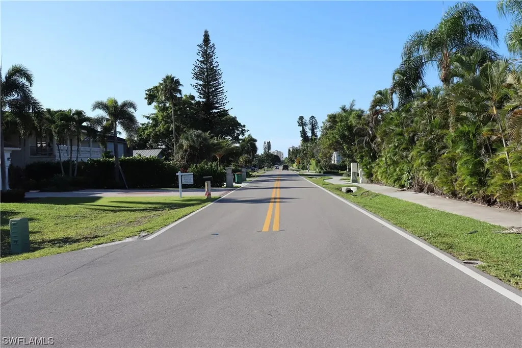 0 Vanderbilt Drive Naples FL 34108