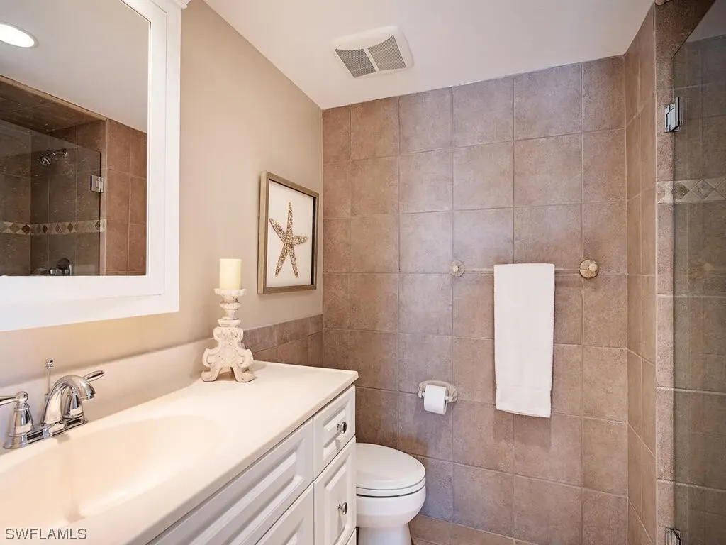 1910 Gulf Shore Boulevard N Naples FL 34102