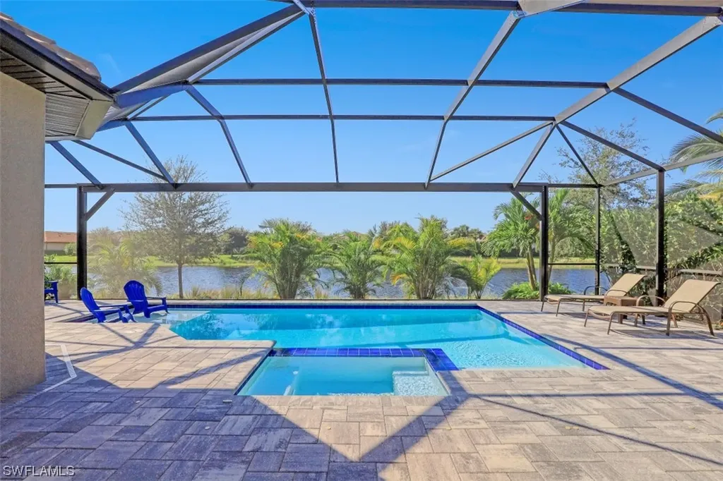 Naples FL, 8427 Palacio Terrace S