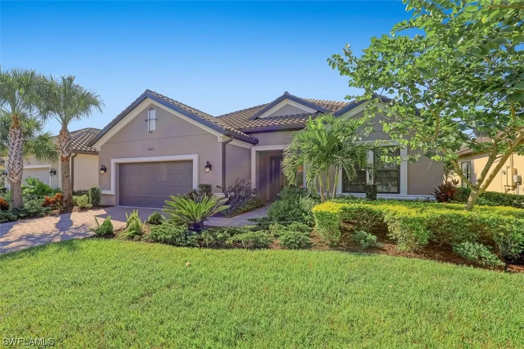 8427 Palacio Terrace S Naples FL 34114