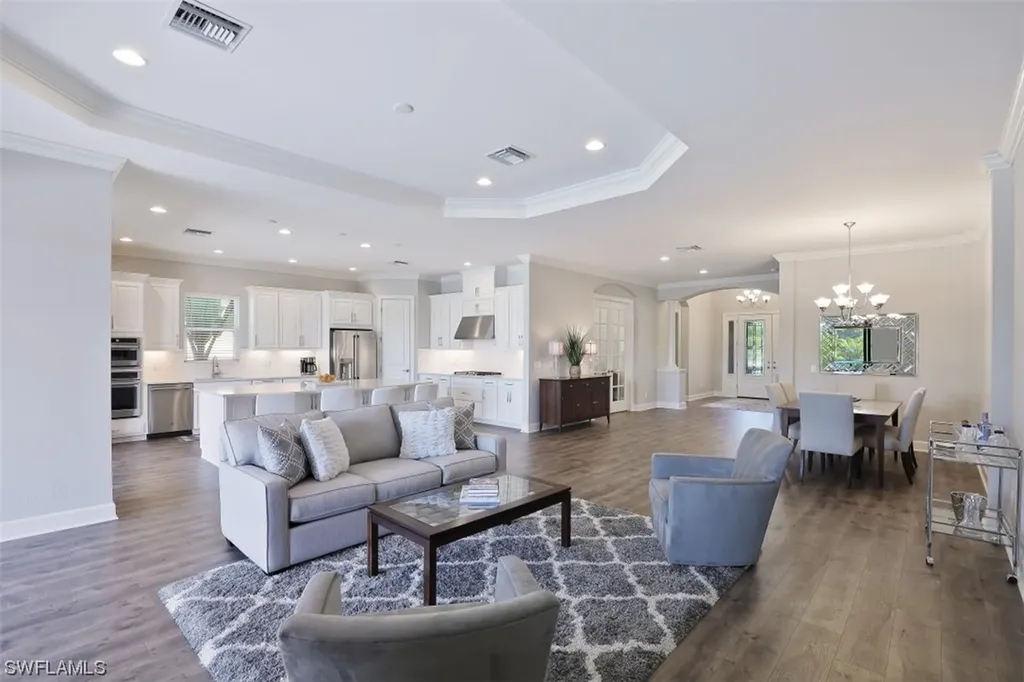 8427 Palacio Terrace S Naples FL 34114