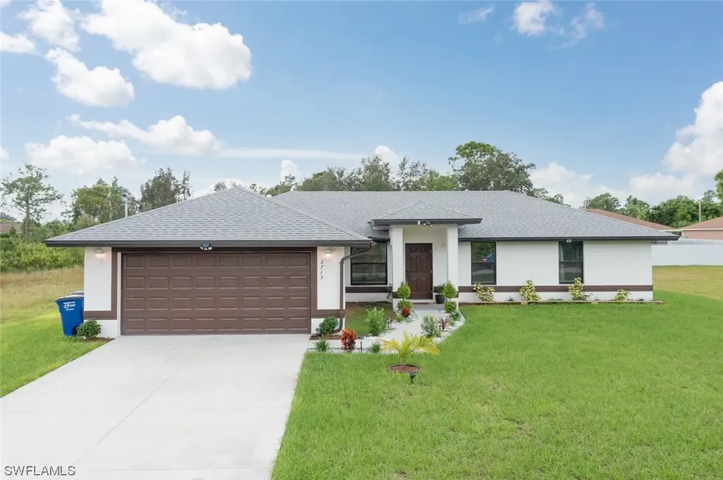 2713 41st Street SW Lehigh Acres FL 33976