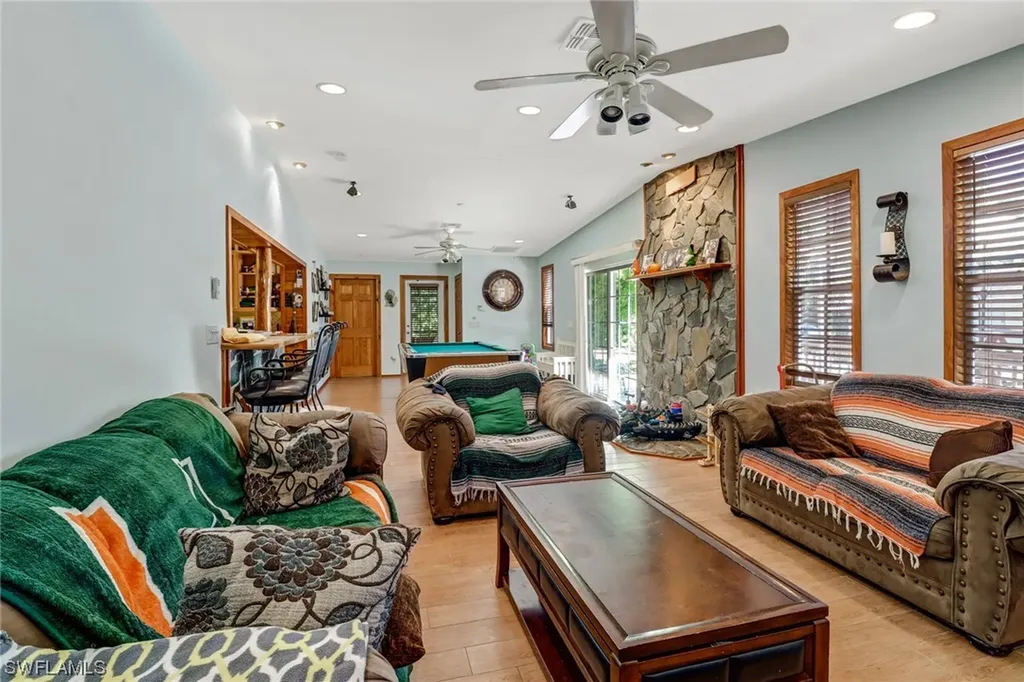 162 9th Street NW Naples FL 34120
