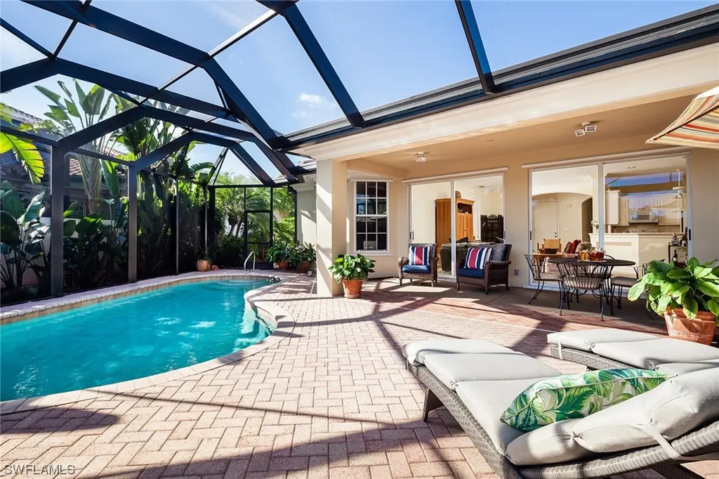 959 Fountain Run Naples FL 34119