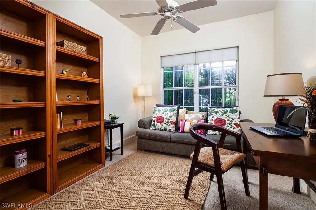 959 Fountain Run Naples FL 34119