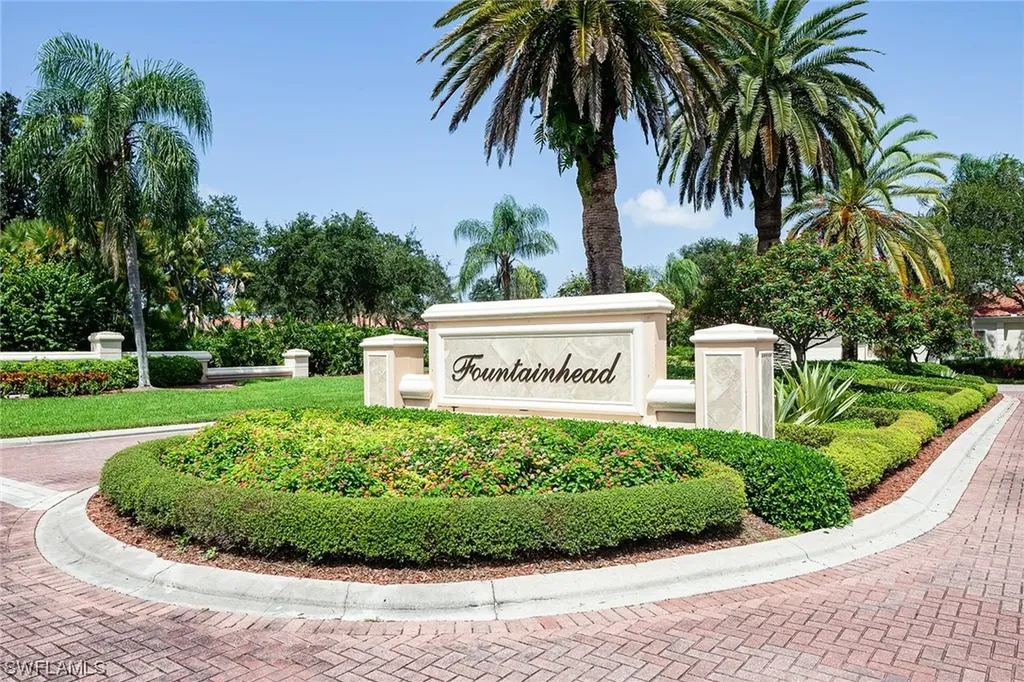 959 Fountain Run Naples FL 34119
