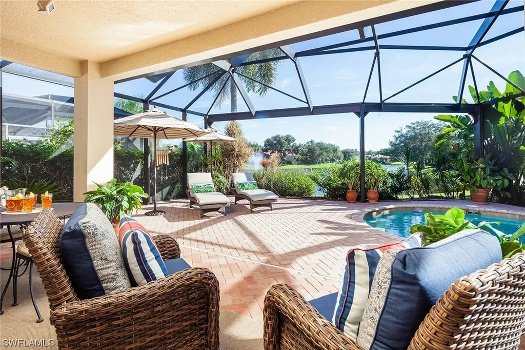 959 Fountain Run Naples FL 34119