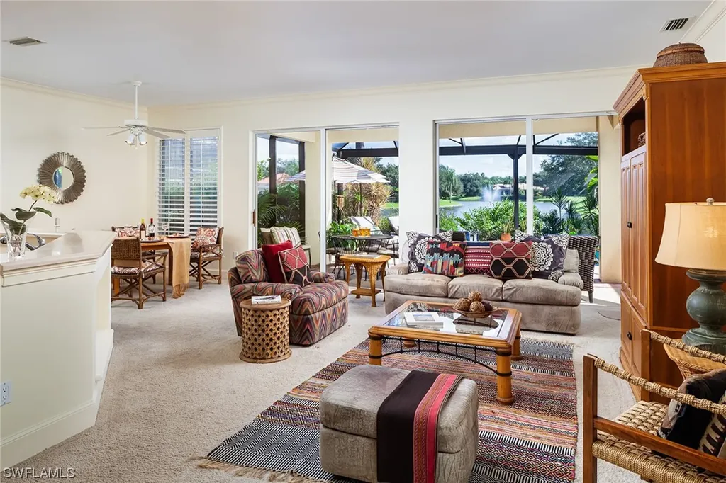 959 Fountain Run Naples FL 34119