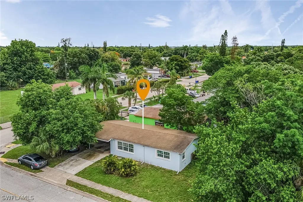 2956 Lafayette Street Fort Myers FL 33916