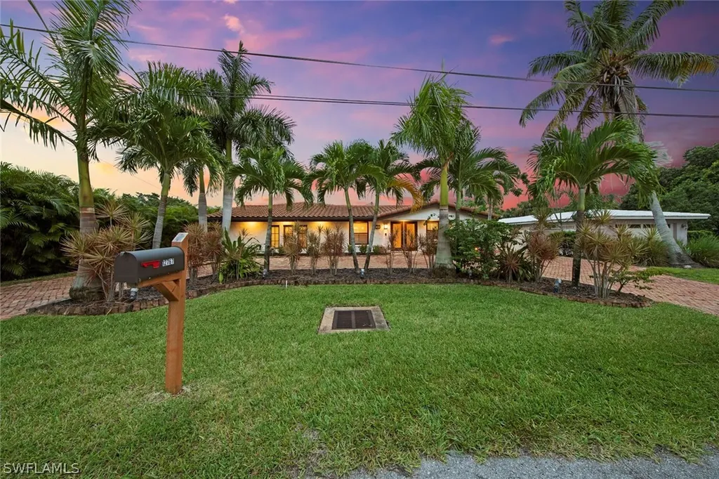 12767 Brewster Drive Fort Myers FL 33908