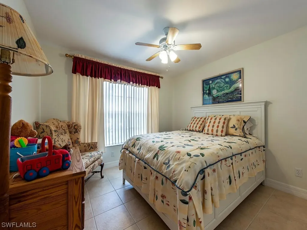 1654 Triangle Palm Terrace Naples FL 34119