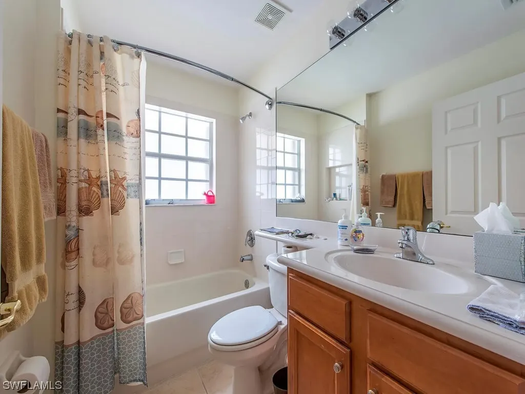 1654 Triangle Palm Terrace Naples FL 34119