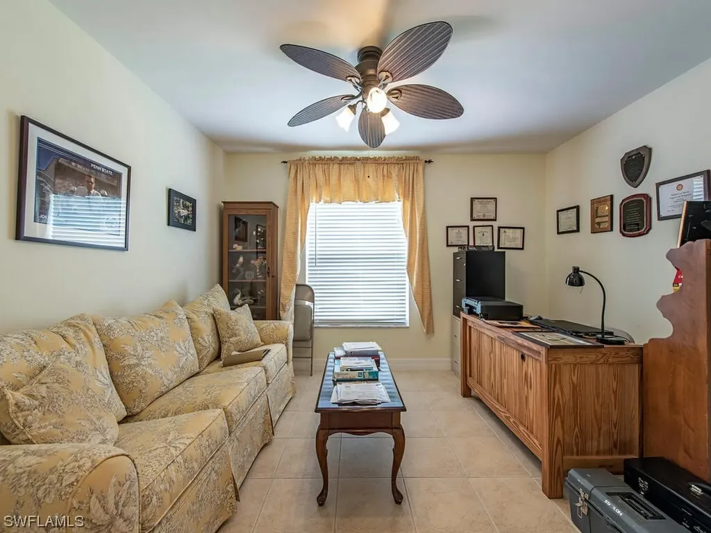 1654 Triangle Palm Terrace Naples FL 34119