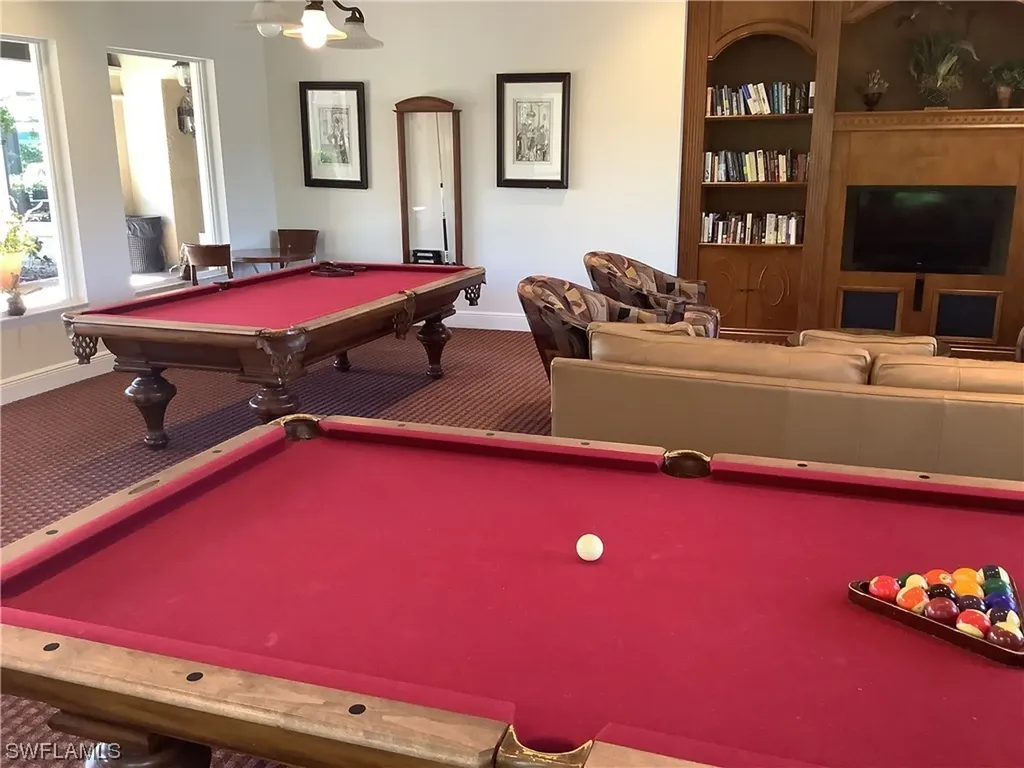1654 Triangle Palm Terrace Naples FL 34119