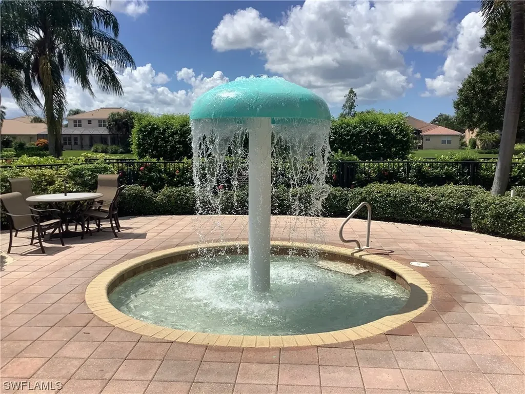 1654 Triangle Palm Terrace Naples FL 34119