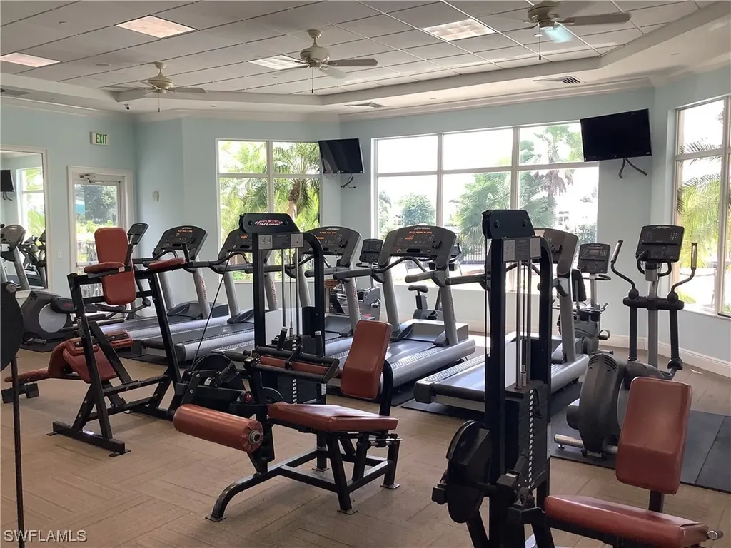 1654 Triangle Palm Terrace Naples FL 34119
