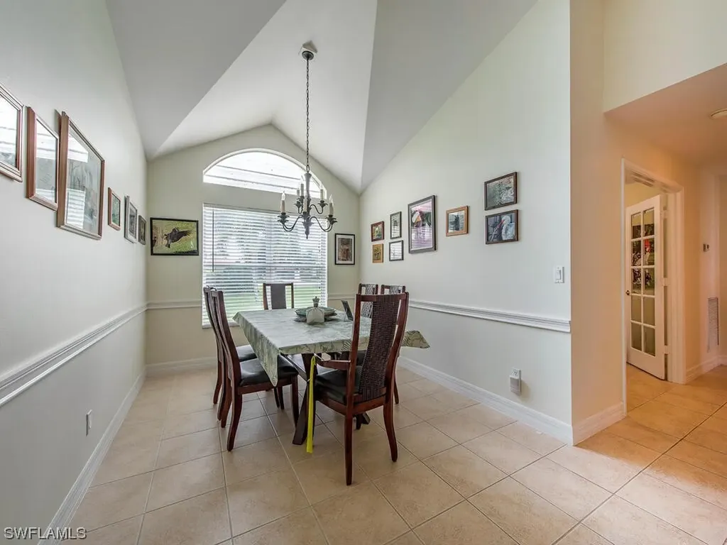 1654 Triangle Palm Terrace Naples FL 34119