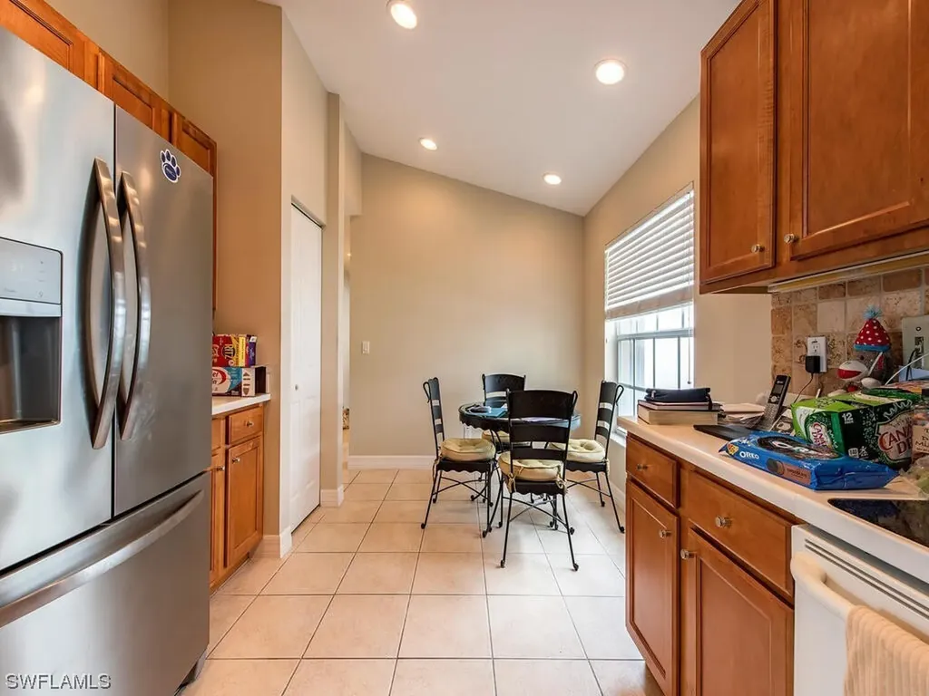1654 Triangle Palm Terrace Naples FL 34119