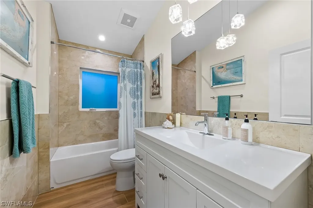 3330 3rd Avenue NW Naples FL 34120