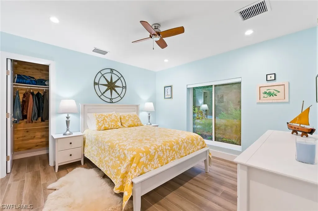 3330 3rd Avenue NW Naples FL 34120