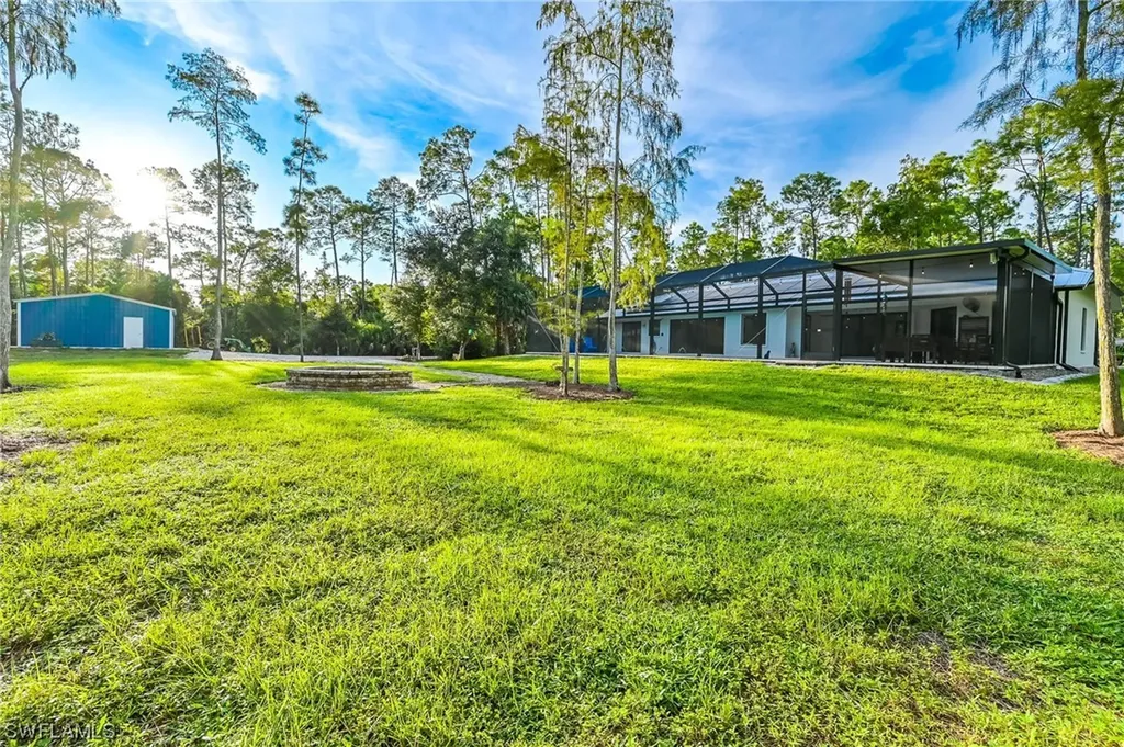 3330 3rd Avenue NW Naples FL 34120