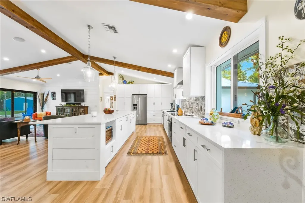 3330 3rd Avenue NW Naples FL 34120