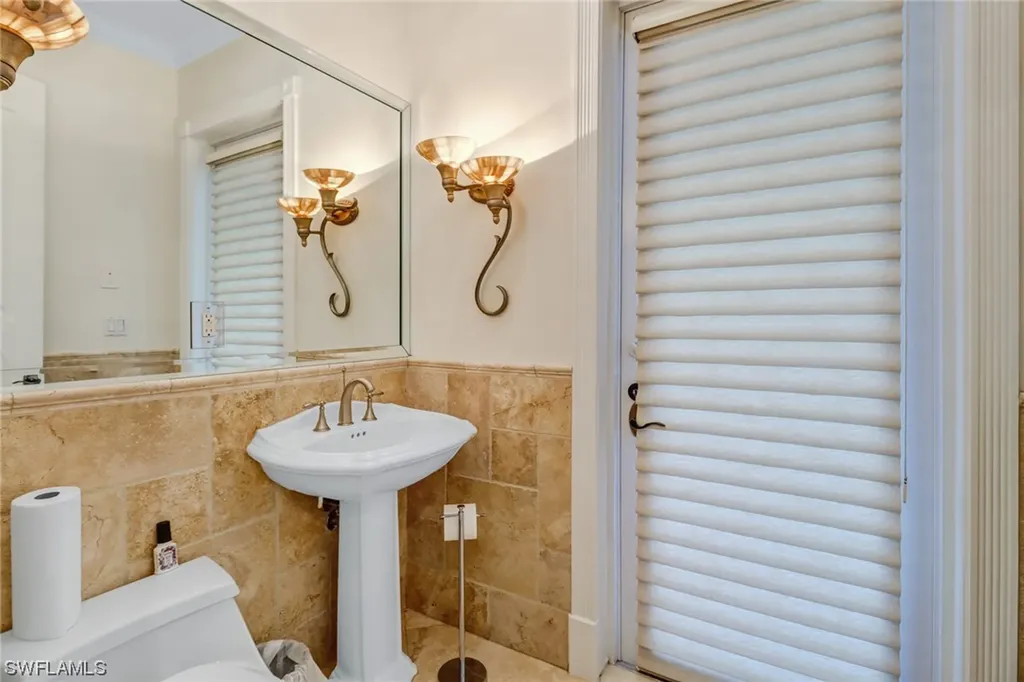 1896 Oakes Boulevard Naples FL 34119