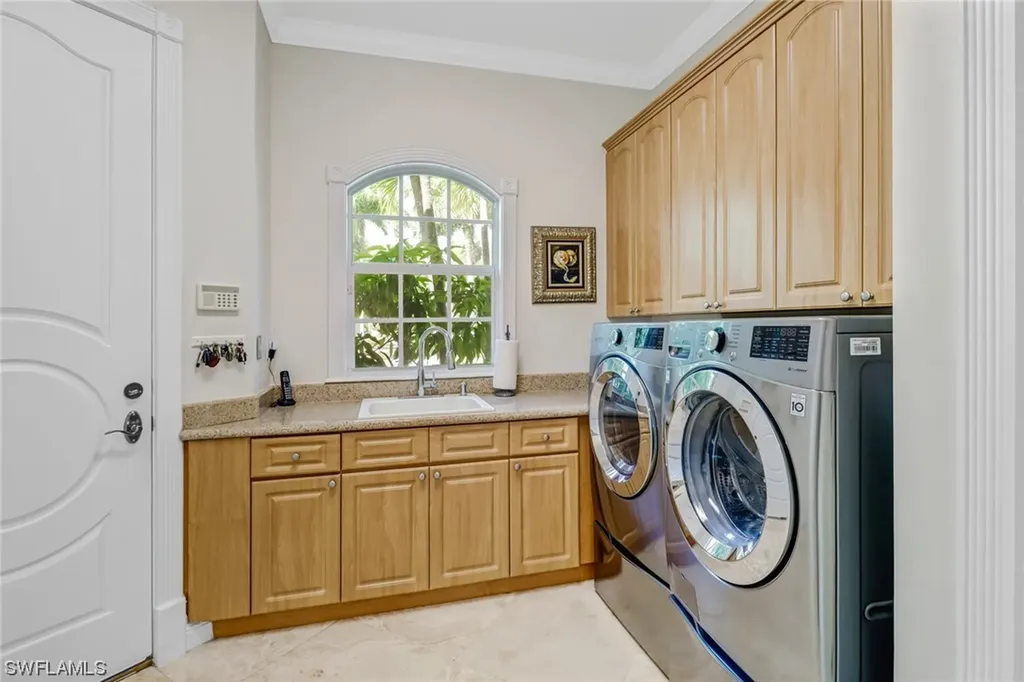 1896 Oakes Boulevard Naples FL 34119