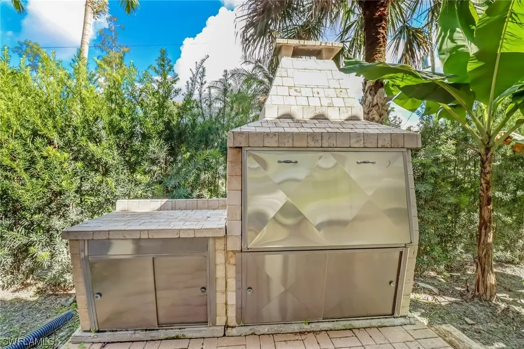 1896 Oakes Boulevard Naples FL 34119