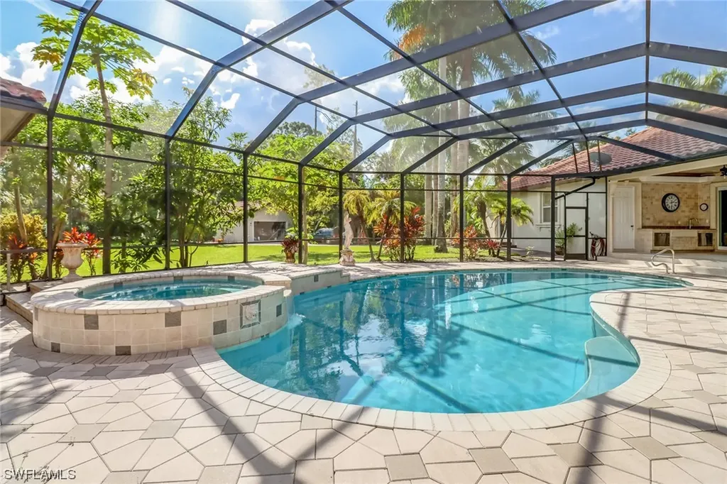 1896 Oakes Boulevard Naples FL 34119