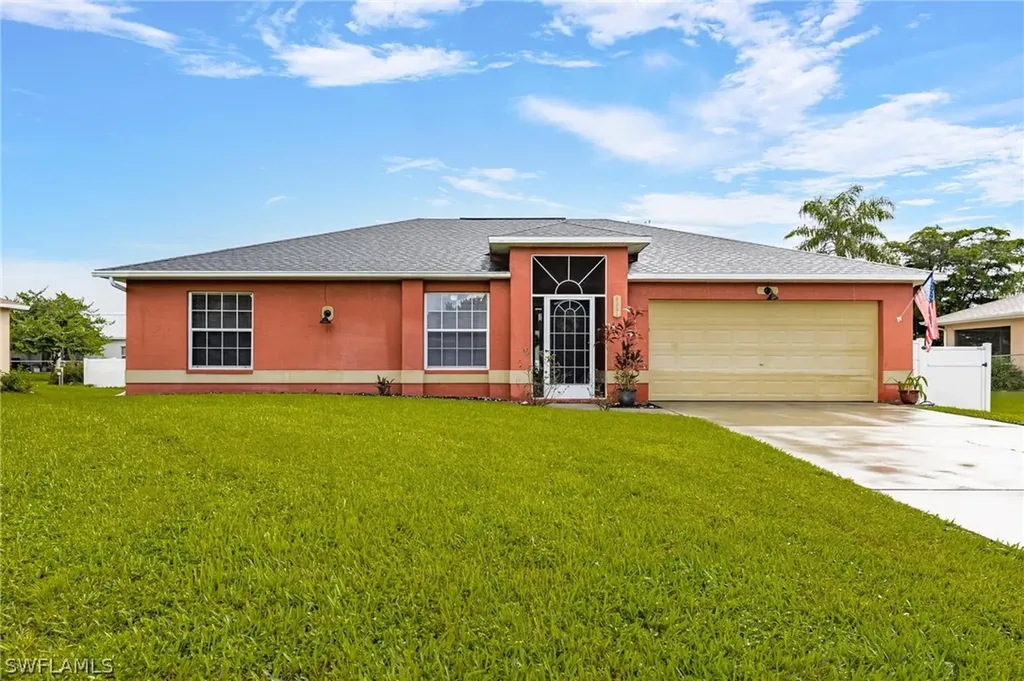 6351 Castlewood Circle Fort Myers FL 33905