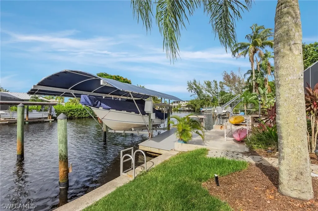 3321 Stabile Road St. James City FL 33956