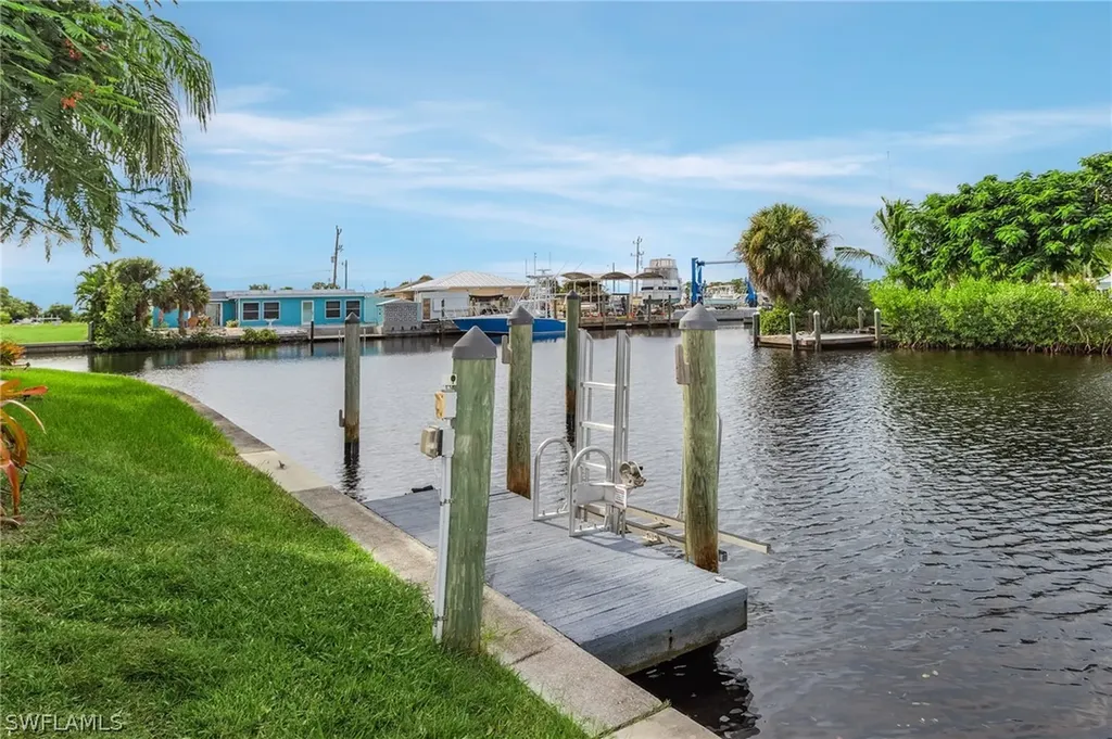 3321 Stabile Road St. James City FL 33956