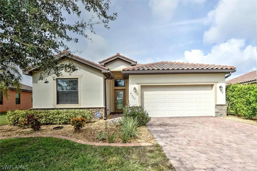 9302 Via San Giovani Street Fort Myers FL 33905